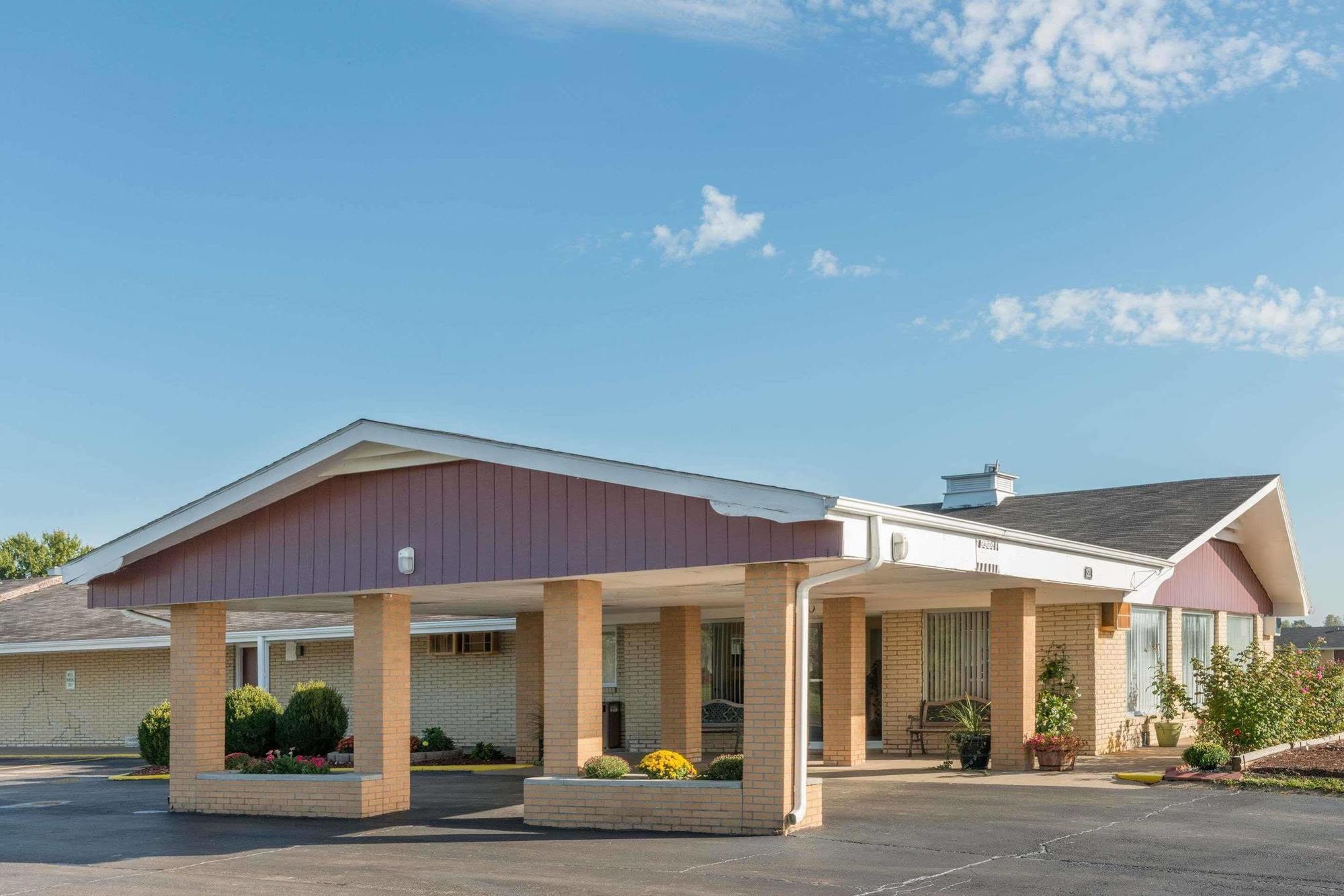 Knights Inn Kirksville Bagian luar foto